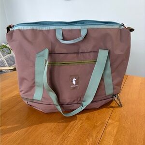 Cotopaxi Viaje 35L travel bag